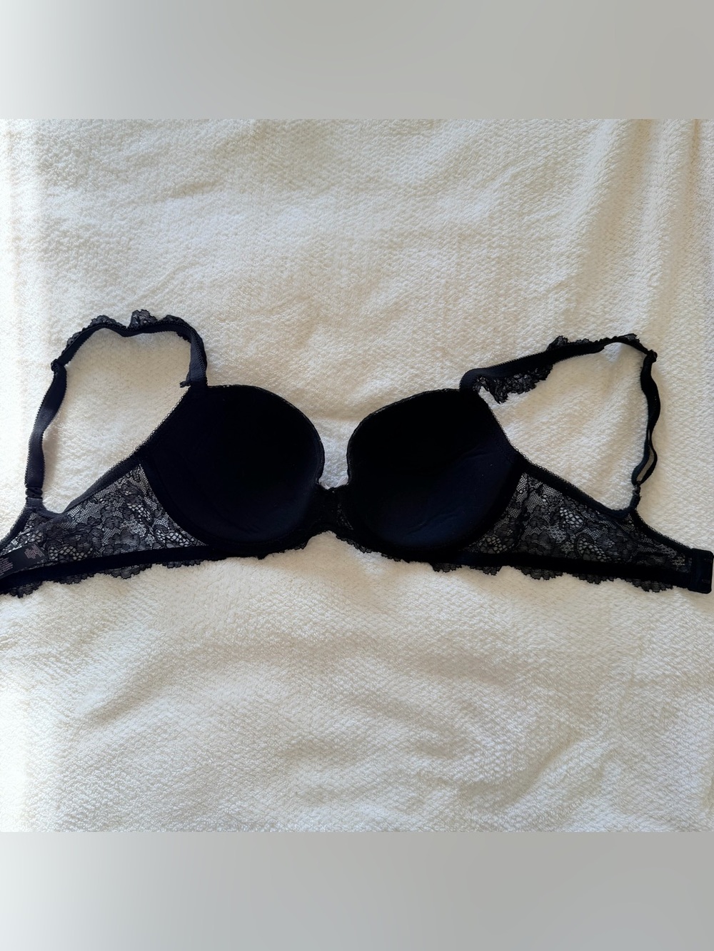 Victoria's Secret Black Lace Bra - Picture 3 of 4